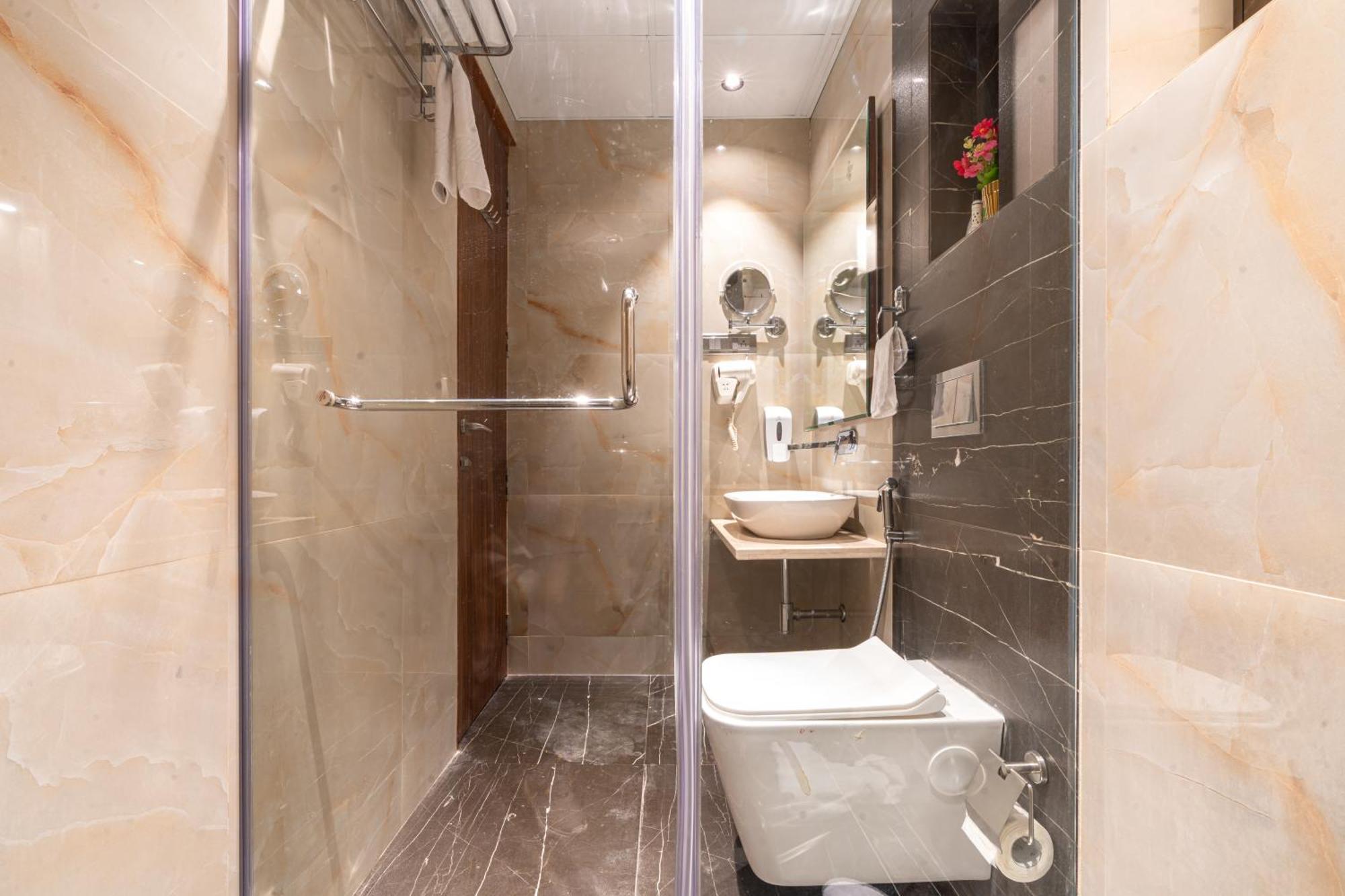 Treebo Premium Heritage Grand -Majiwada Thane Bagian luar foto