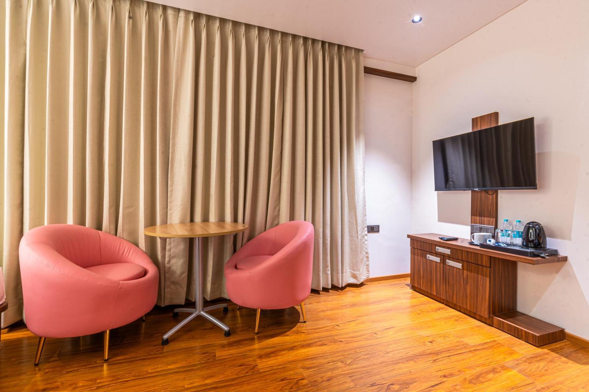 Treebo Premium Heritage Grand -Majiwada Thane Bagian luar foto