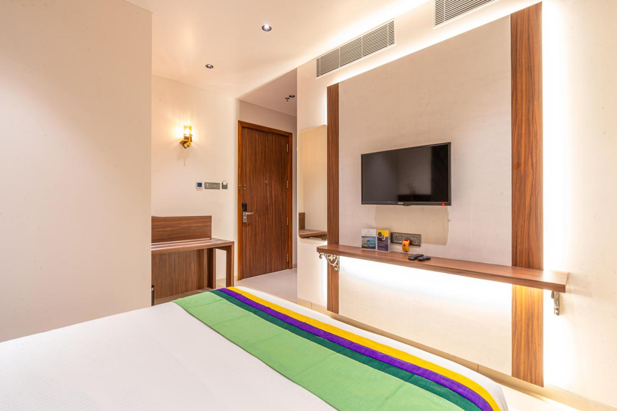Treebo Premium Heritage Grand -Majiwada Thane Bagian luar foto